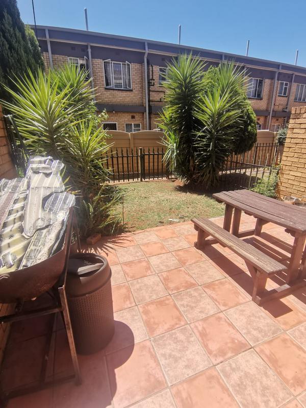 To Let 2 Bedroom Property for Rent in Potchefstroom North West